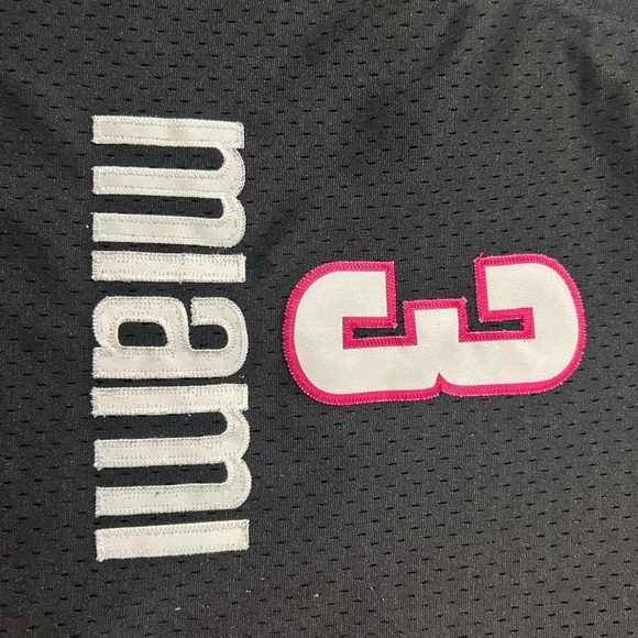 2006 NBA Miami Heat Reebok Dwayne Wade Jersey - Picture 7 of 7